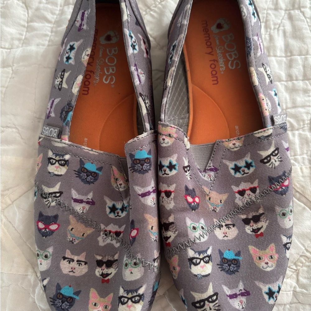 BOBS from Skechers Cat Print Flats - Gray Multi
